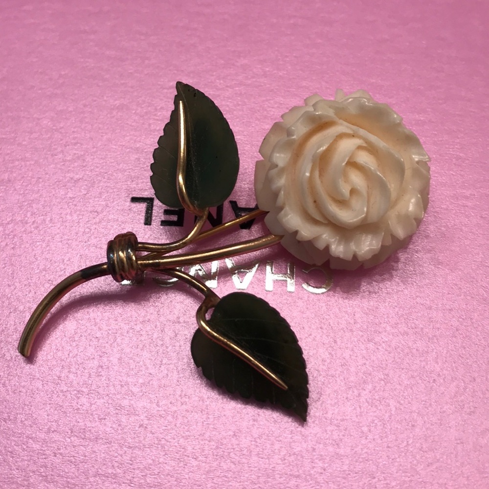 Vintage ivory roses pin